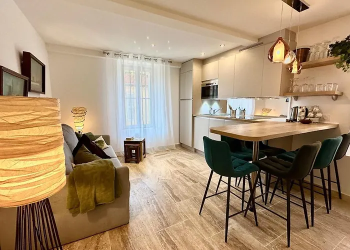 Riviera Cottage